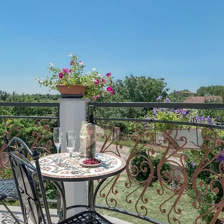 Appartamento Lavander 02 *